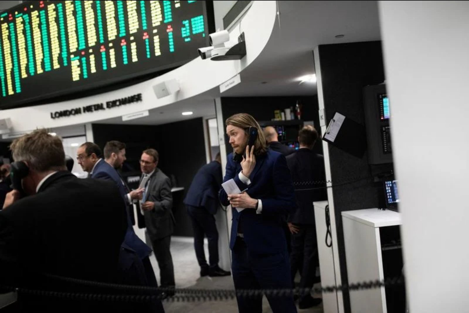 Chinese Futures Brokers Move to Join London Metal Exchange to Deepen Metals Market Role